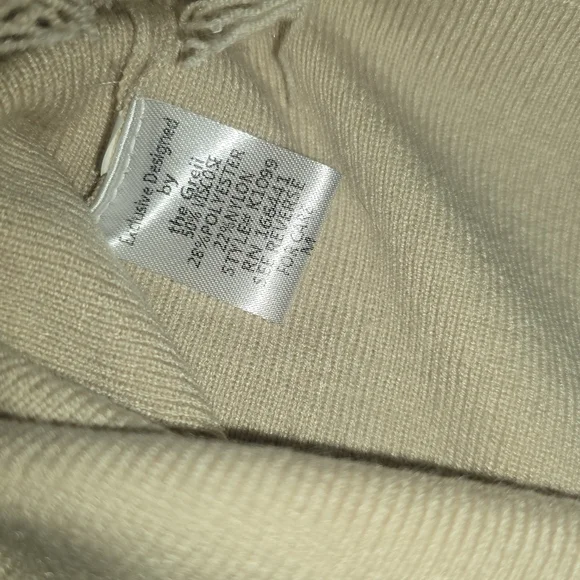 The GREii Fringe Hem Knit Tank Top - Picture 4 of 5